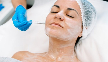 Everything You Need To Know Before Trying Facial Peels In Brisbane
